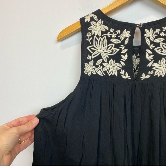 Wilfred • Allier Embroidered Shift Dress Black - Picture 6 of 11